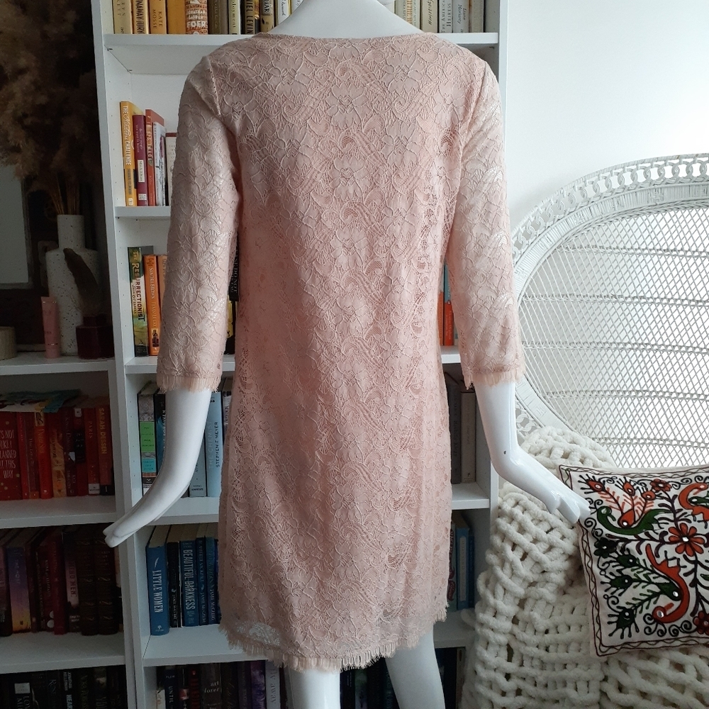 New New York and Company pink lace dress P4575 - Picture 7 of 11